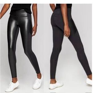Athleta Gleam Chaturanga to Town Faux Leather Leggings 27” Tights Black Large